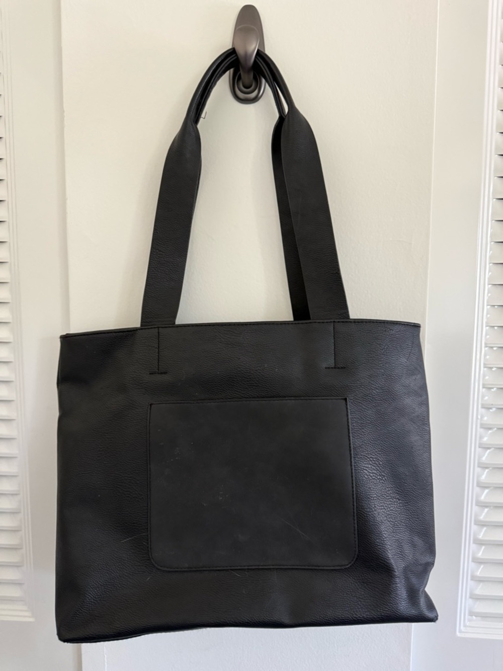 Universal Thread Faux Leather Classic Black Leather Tote Bag